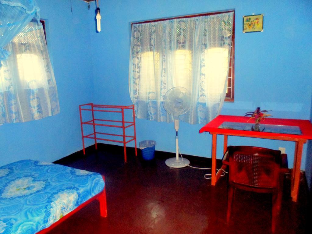 Hikkaduwa Home Stay Oda fotoğraf