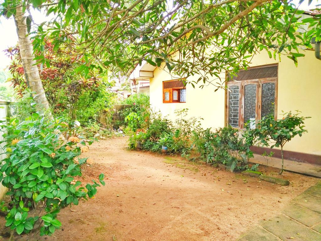 Hikkaduwa Home Stay Dış mekan fotoğraf